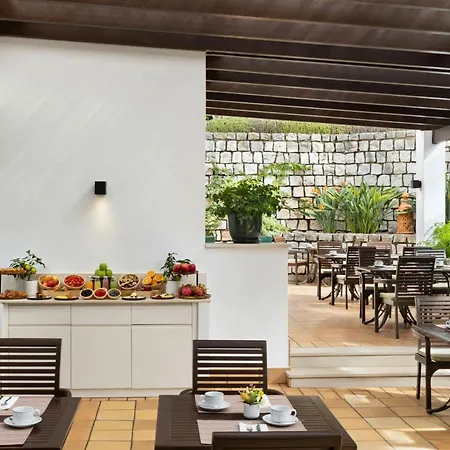 Pine Cliffs Ocean Suites, A Luxury Collection & Spa, Algarve 호텔 5*