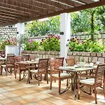Pine Cliffs Ocean Suites, A Luxury Collection & Spa, Algarve アルブフェイラ