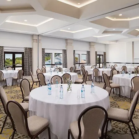 ホテル Pine Cliffs Ocean Suites, A Luxury Collection & Spa, Algarve アルブフェイラ