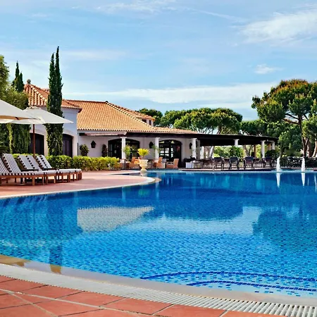 Pine Cliffs Ocean Suites, A Luxury Collection & Spa, Algarve 5* Αλμπουφέιρα