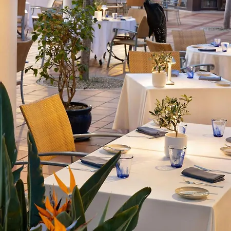 Pine Cliffs Ocean Suites, A Luxury Collection & Spa, Algarve Αλμπουφέιρα