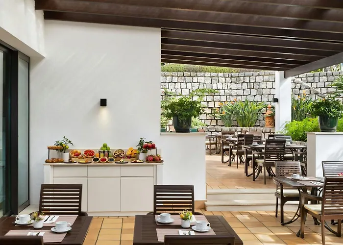 Pine Cliffs Ocean Suites, A Luxury Collection & Spa, Algarve Hotel 5*