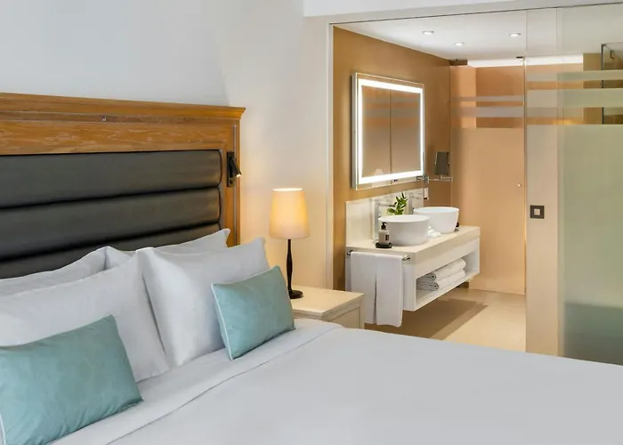 Pine Cliffs Ocean Suites, A Luxury Collection & Spa, Algarve Szálloda