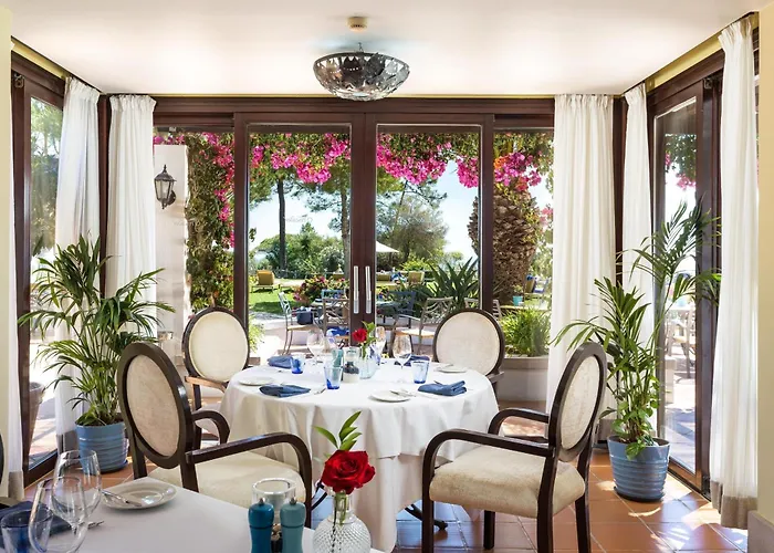 Pine Cliffs Ocean Suites, A Luxury Collection & Spa, Algarve Hotel