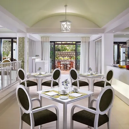 Pine Cliffs Ocean Suites, A Luxury Collection & Spa, Algarve Szálloda Albufeira